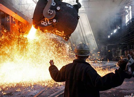 Производство стали и чугуна в августе упадет на 4-5%