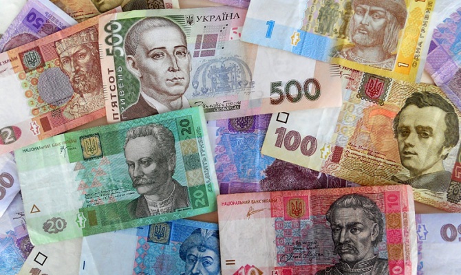 Минфин анонсировал продление на год военного сбора