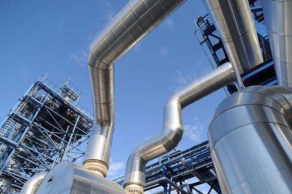 Суд с подачи «Укртранснафты» аннулировал договор о хранении нефти на НПЗ «Привата»