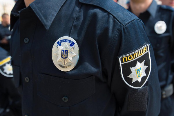 З поліції звільнили силовика за освіжувач в машині з шевроном «Беркута»