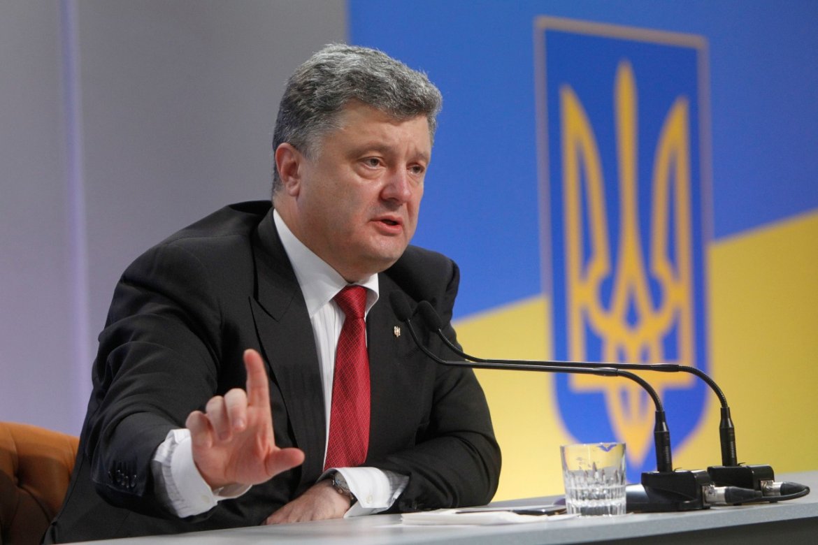Порошенко одобрил снижение акциза на импортные б/у авто