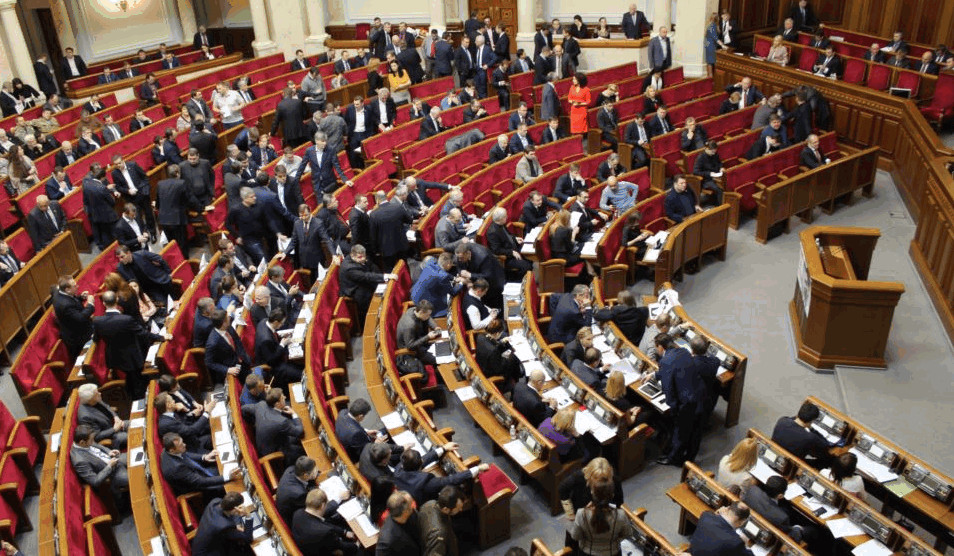 Парламент одобрил повышение пошлин на экспорт лома черметов