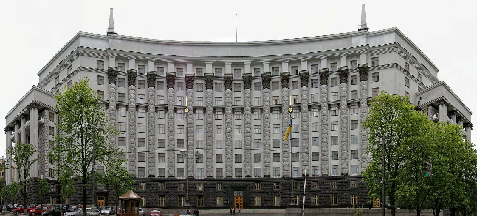 З подачі Мін’юсту Кабмін запустив «пілот» по реєстрації шлюбу за добу
