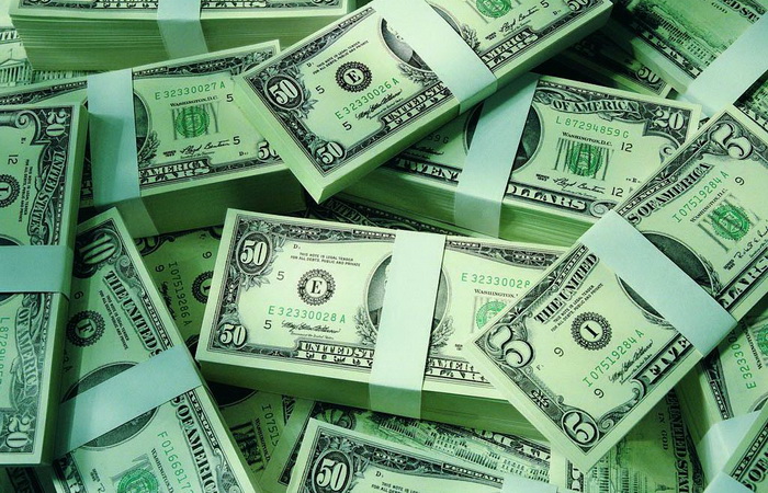 Зовнішній борг РФ перевищив $521 млрд
