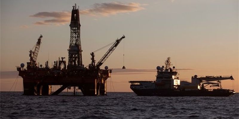 РФ встановила нові бурові платформи в українській акваторії Чорного моря РФ встановила нові бурові платформи в українській акваторії Чорного моря
