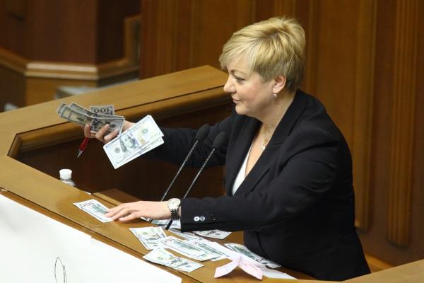 НБУ вирішив пом’якшити валютні обмеження для експортерів