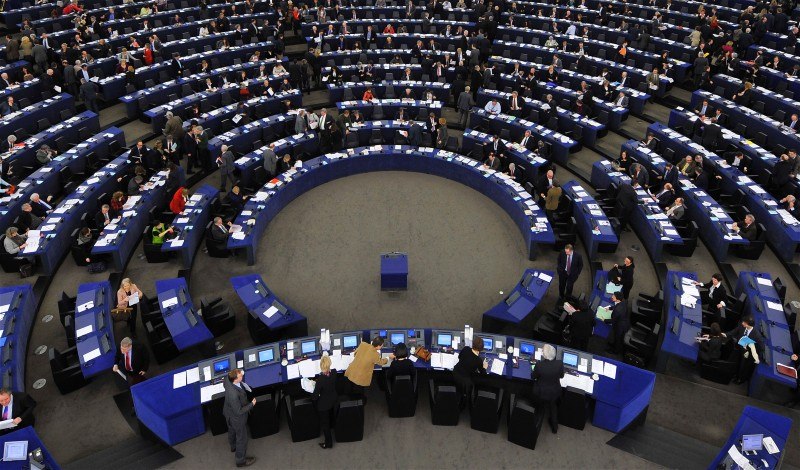 Профильный комитет Европарламента одобрил безвиз для Украины