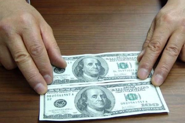 Україну заполонила фальшива валюта