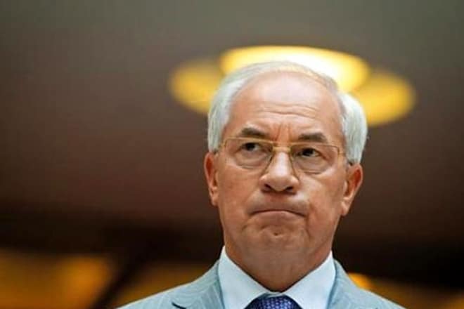Екс-прем’єр Азаров пообіцяв повернутися в Україну