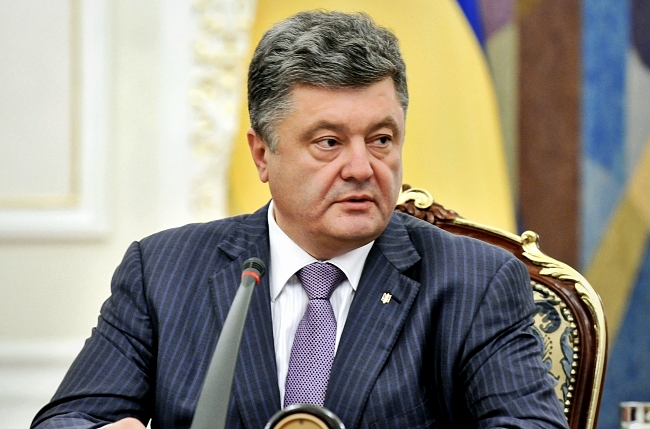 Порошенко заверил Байдена в неизменности вектора Киева
