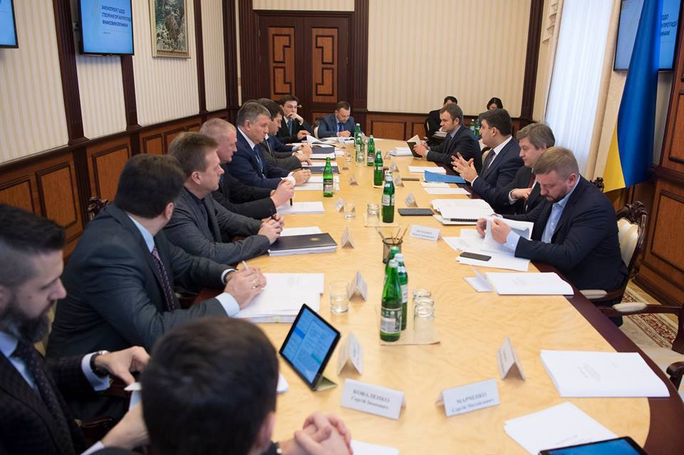 Глава Кабміну ініціює створення нового контролюючого органу