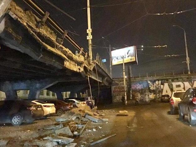 Столичний мер ініціює ряд звільнень через Шулявський міст