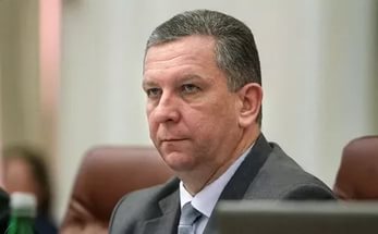 Рішення про введення абонплати за підключення до газової мережі є незваженим