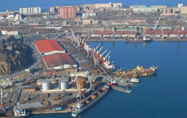 Первое судно с американским углем прибыло в Украину