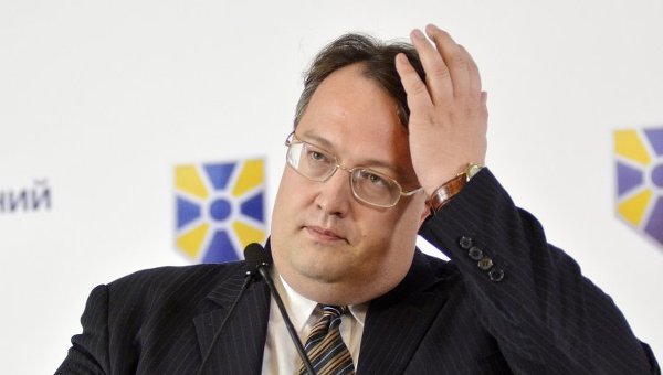 В Украине осталось еще пять военных складов масштаба Калиновки и Балаклеи – Антон Геращенко