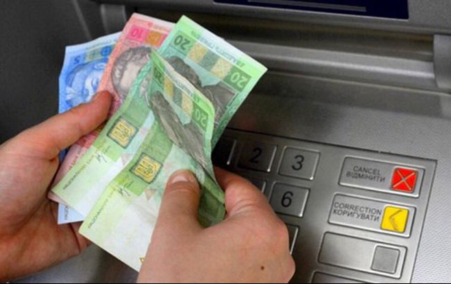 В Україні середня зарплата зросла на 36%