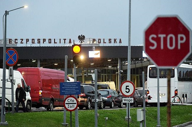 За рік бажаючих українців попрацювати у Польщі збільшилося більш ніж на третину
