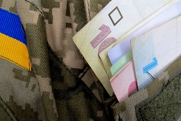 Выплату повышенных военных пенсий начнут в марте