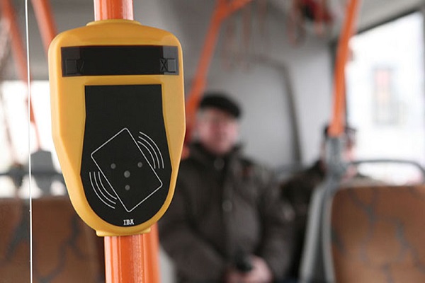Київських маршрутників зобов’язали поставити валідатори