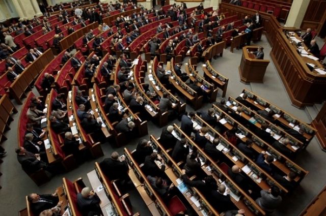 ВР отложила закон о реформе ЖКХ на год