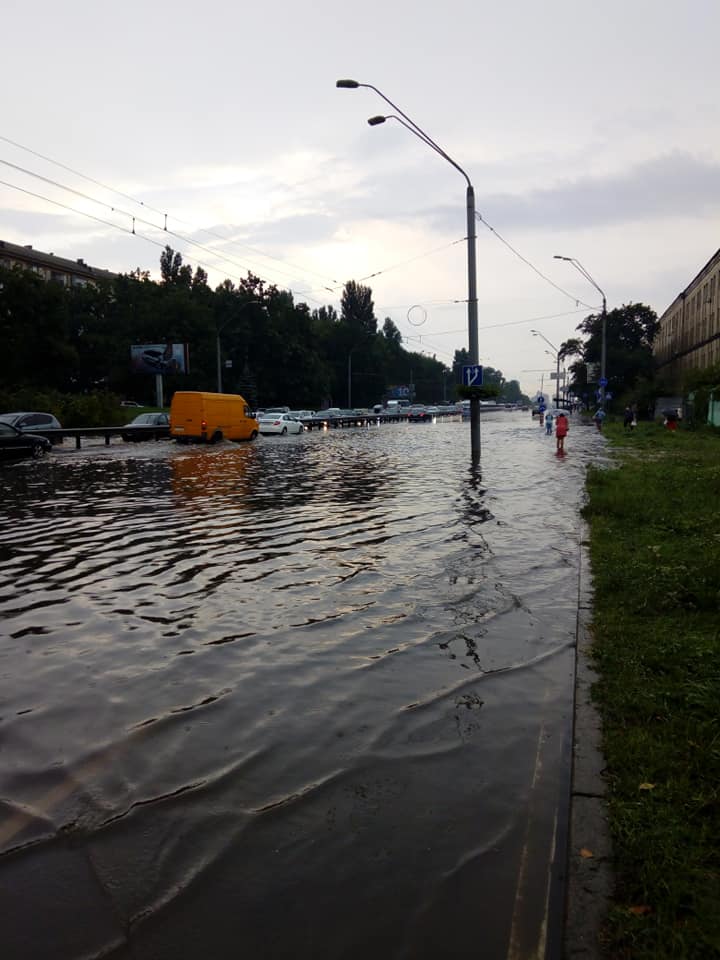 СУСПІЛЬСТВО_18_07_25_Вселенський_потоп_у_Києві_01 СУСПІЛЬСТВО_18_07_25_Вселенський_потоп_у_Києві_01