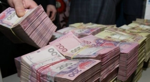 Правительство выделяет по 100 тыс. грн семьям политических заключенных