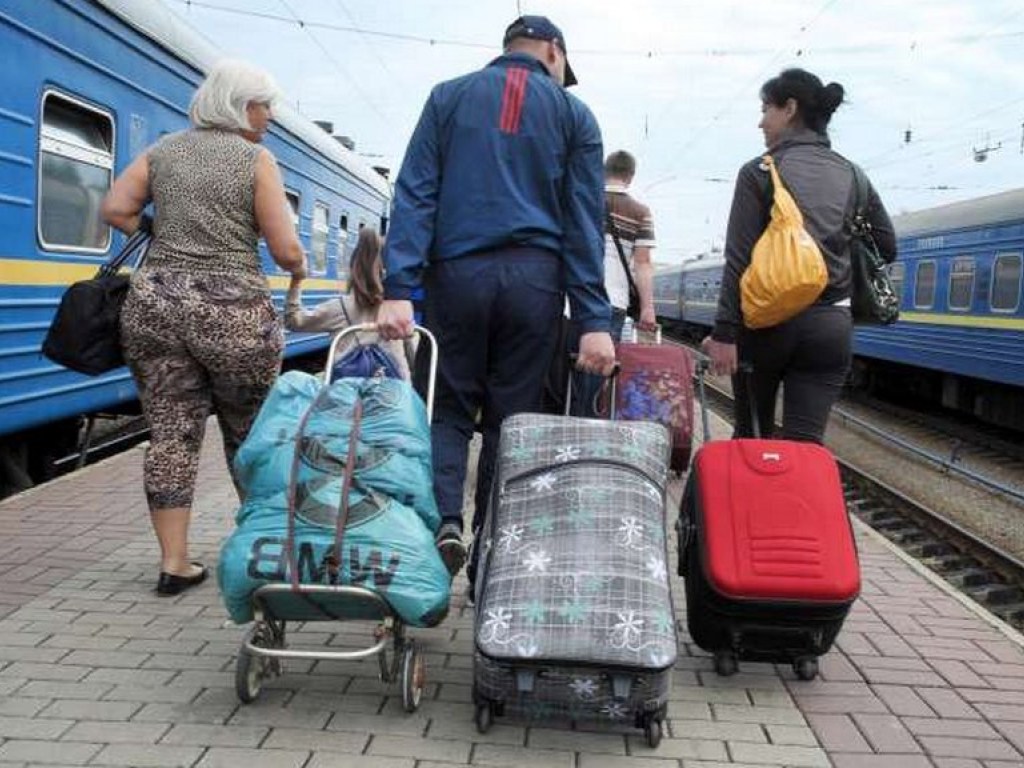 Более 6 млн украинцев могут работать за границей