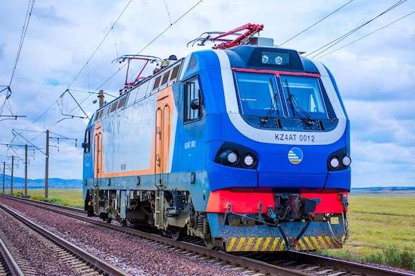 «Укрзализница» планирует закупить 310 локомотивов