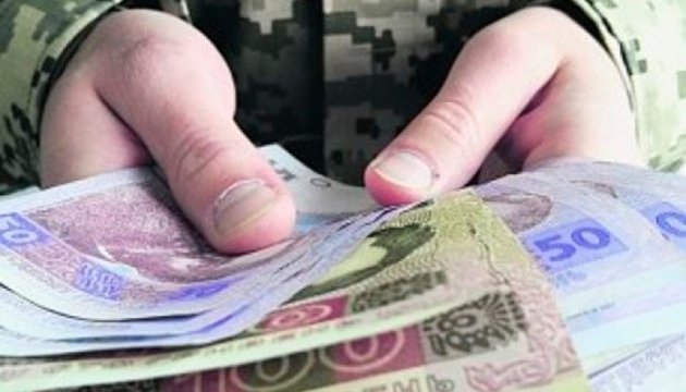 Міноборони заборгувало військовослужбовцям майже 1 мільярд гривень, – ЗМІ