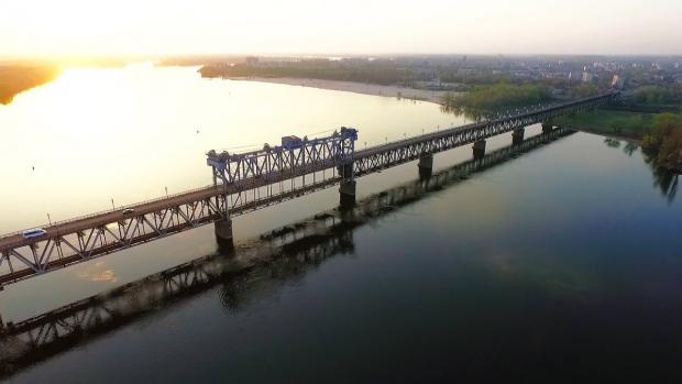 Китай предоставит $340 миллионов на строительство моста через Днепр