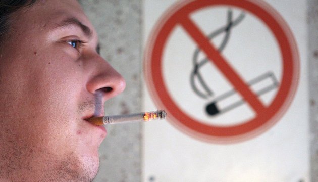 Як у Верховній Раді збираються боротися з курінням: «За пачку – 100 грн» Як у Верховній Раді збираються боротися з курінням: «За пачку – 100 грн»