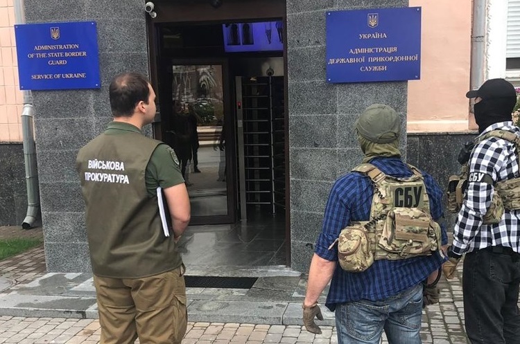 СБУ проводит обыски в Кабмине и ГФС из-за растраты госсредств