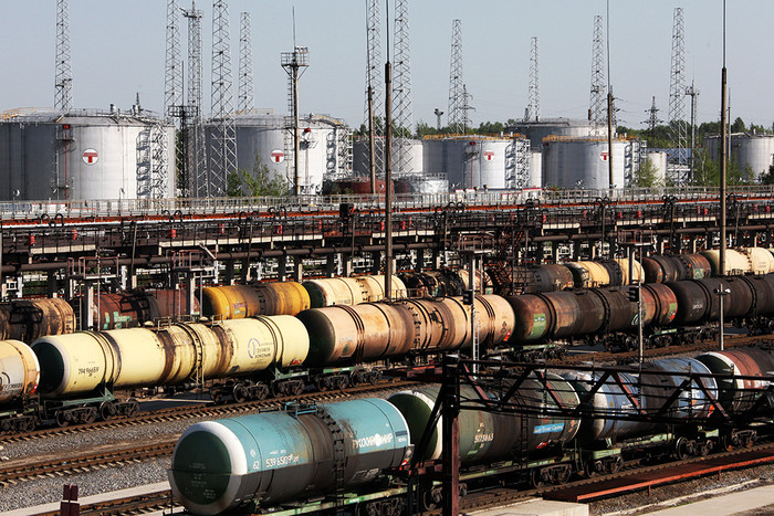 Україна за півроку купила у Росії нафтопродуктів на 1,24 мільярда доларів