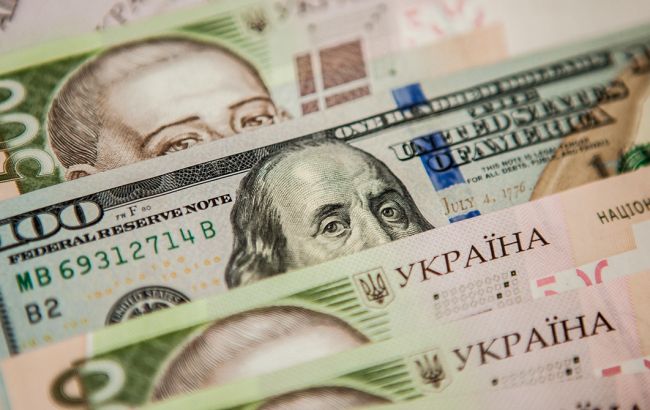 Експерти підготували прогноз курсу долара в Україні на наступні три роки