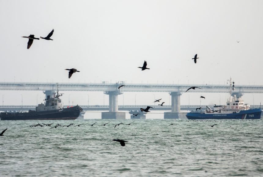 Україні повернули захоплені в Керченській протоці кораблі. Буде проведено експертизу їх стану