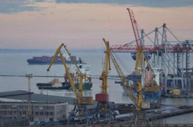 Херсонський морський торговельний порт передали у концесію