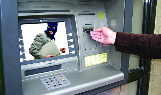 Шахраї вигадали нову схему махінацій з банківськими картками