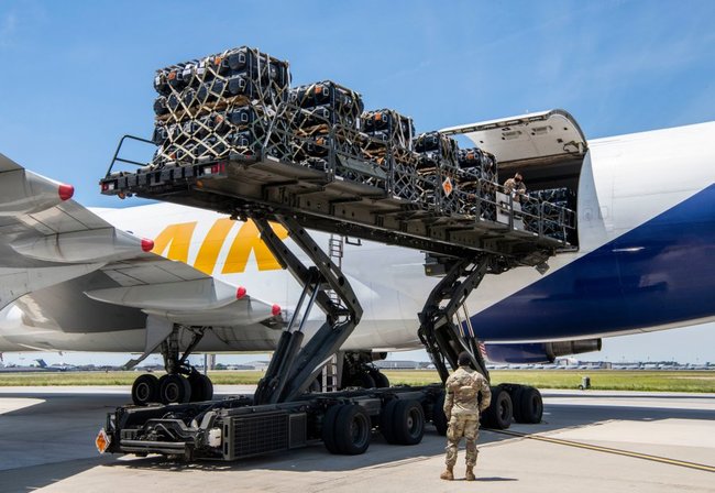 США підготували нову партію ракет Javelin до відправки в Україну