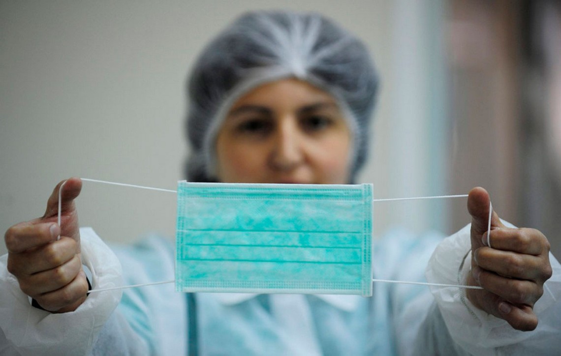 В Украине за сутки резко возросло количество случаев инфицированных COVID-19 В Украине за сутки резко возросло количество случаев инфицированных COVID-19