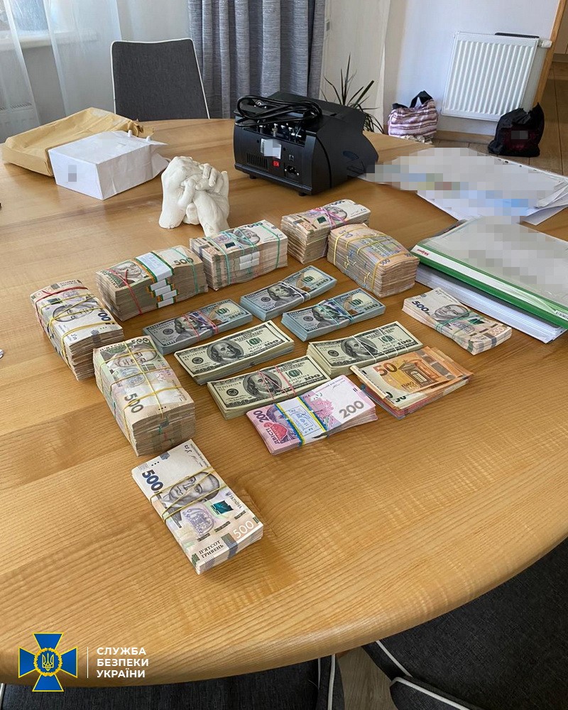 СБУ задокументовала розкрадання 37 млн гривень при реконструкції аеропорту «Бориспіль» СБУ задокументовала розкрадання 37 млн гривень при реконструкції аеропорту «Бориспіль»