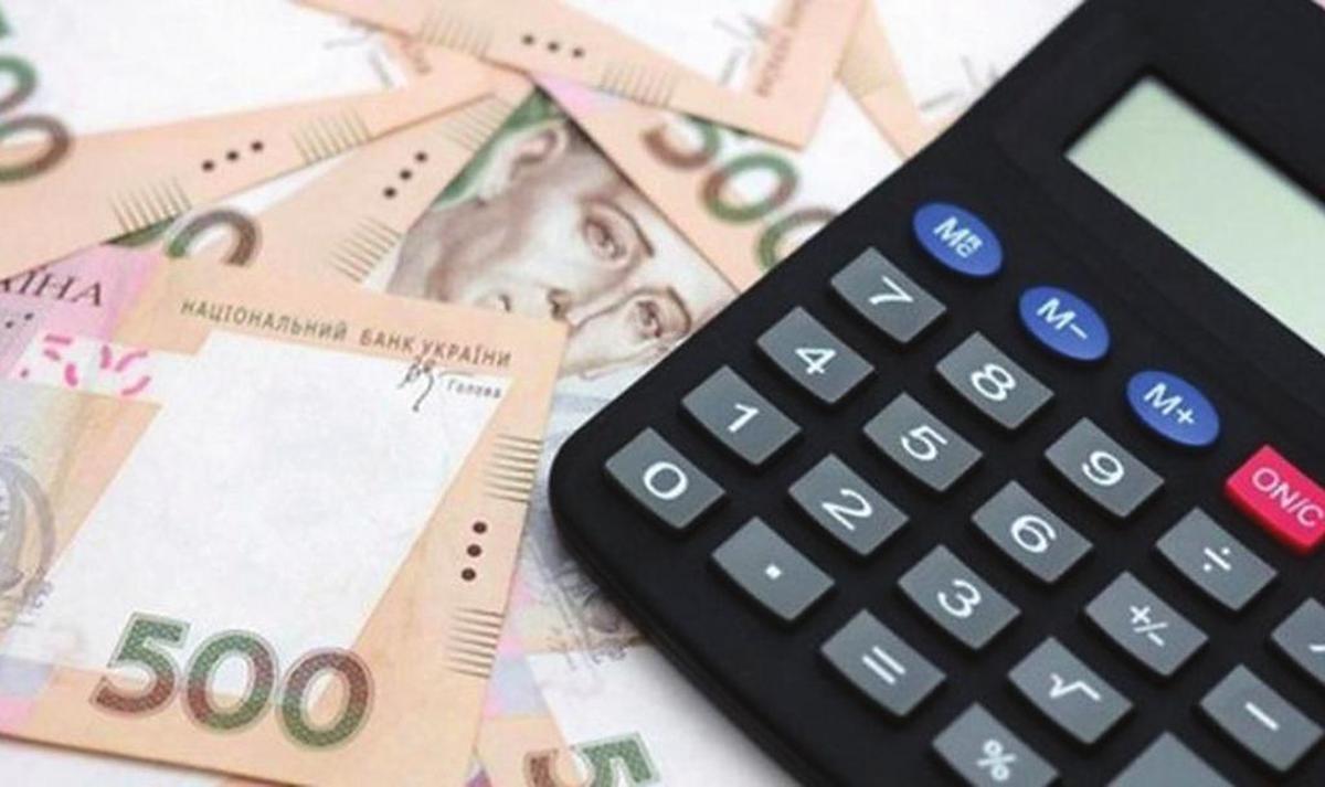 Мінфін не планує підвищувати мінімальну зарплатню українцям у 2023 році