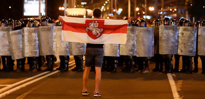 Протестна Білорусь: вибачення очільника МВС республіки та звернення МОЗ