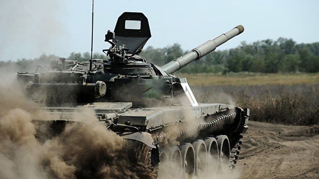 Росія бойовикам на Донбас завозить нові танки замість старих, – розвідка Росія бойовикам на Донбас завозить нові танки замість старих, – розвідка