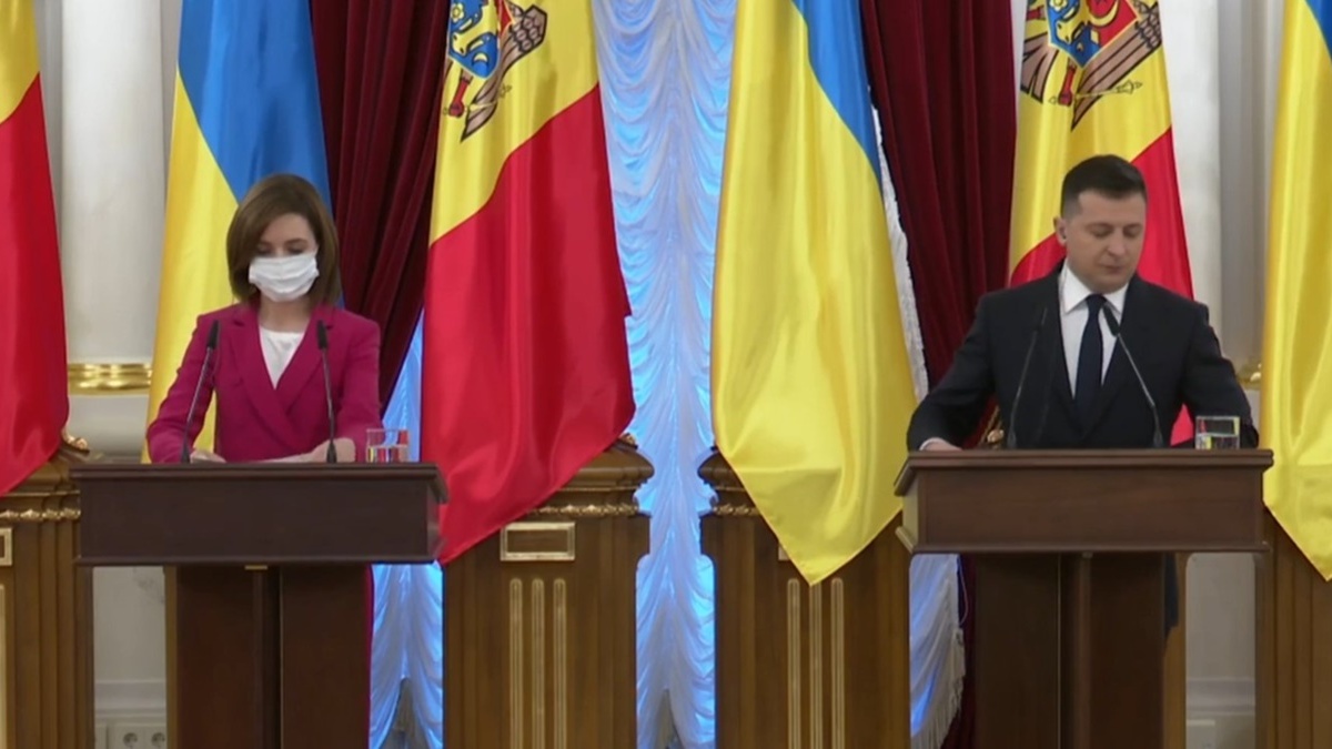Президенти України та Молдови на зустрічі у Києві обговорили шість основних тем Президенти України та Молдови на зустрічі у Києві обговорили шість основних тем
