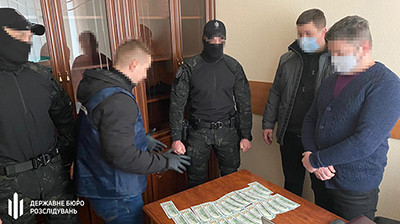 Керівники Нацагентства з акредитації затримані на хабарі