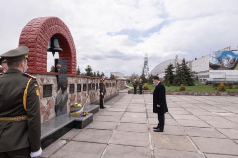 В Чорнобилі ввели в експлуатацію нове сховище відпрацьованого ядерного палива В Чорнобилі ввели в експлуатацію нове сховище відпрацьованого ядерного палива