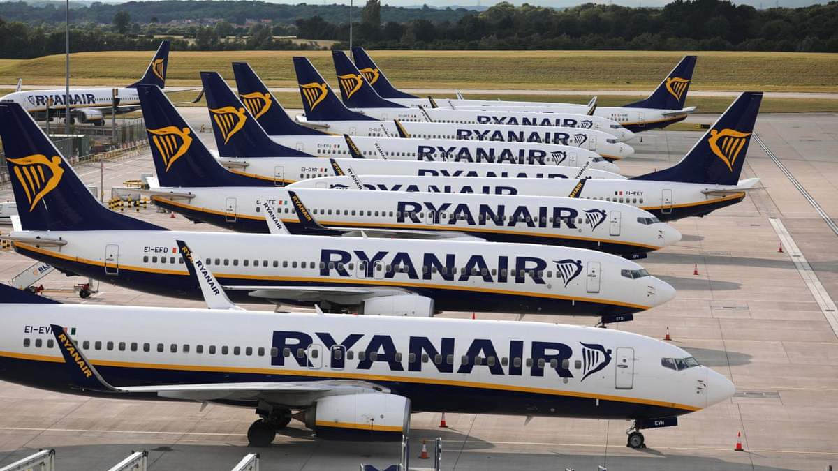 Лоукост Ryanair повертається в Україну