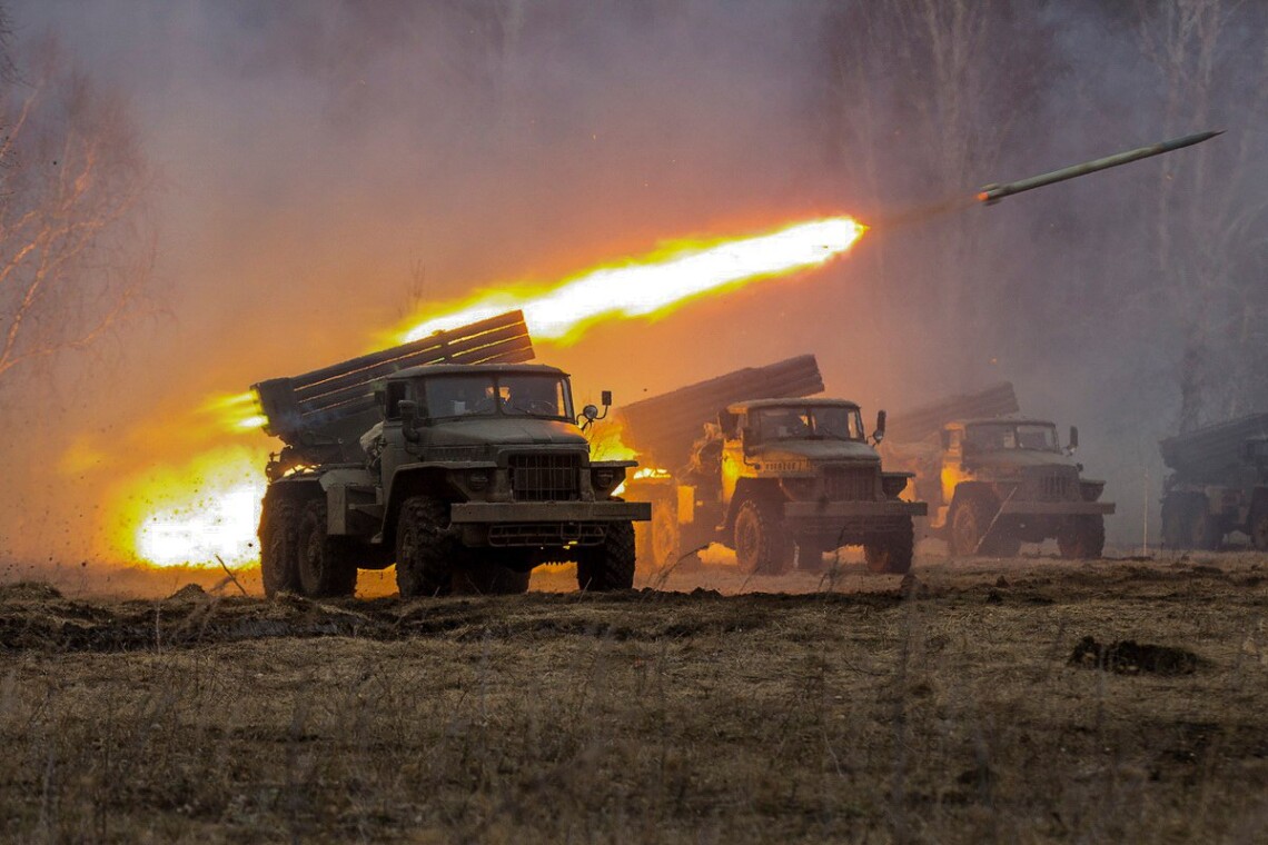 ЗСУ проводять аеророзвідку місцевості, займаються розмінуванням місцевості та наносять вогневе ураження артилерією