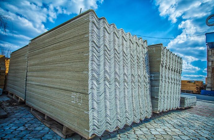 Украинцев избавили от опасного для здоровья строительного материала