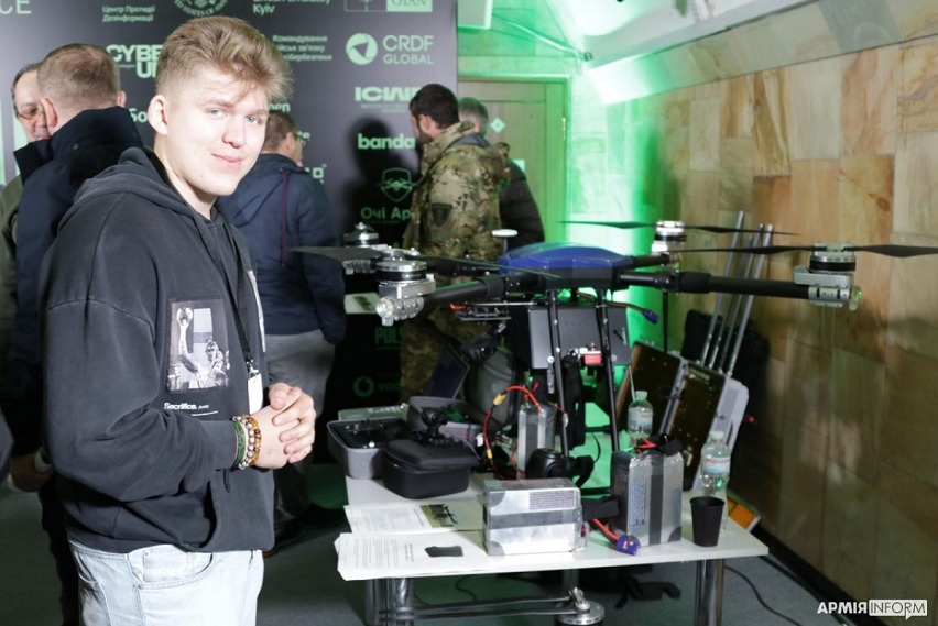 22_11_26_Національний_оборонний_хакатон_02_Зразки_продукції 22_11_26_Національний_оборонний_хакатон_02_Зразки_продукції